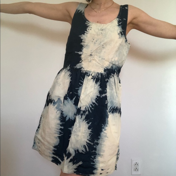 Summer dress - Picture 6 of 11